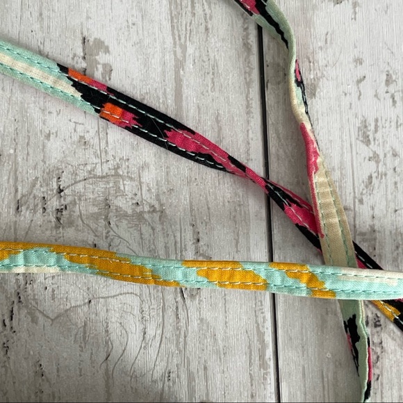 PREOWNED VERA BRADLEY CROSS BODY MINT GREEN PURSE BAG. - Picture 4 of 6